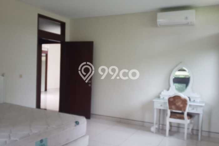 Disewakan Rumah Modern di Pancoran Harga Rp 750 Juta/ Tahun Disewakan Rumah Modern di Pancoran Harga Rp 750 Juta/ Tahun