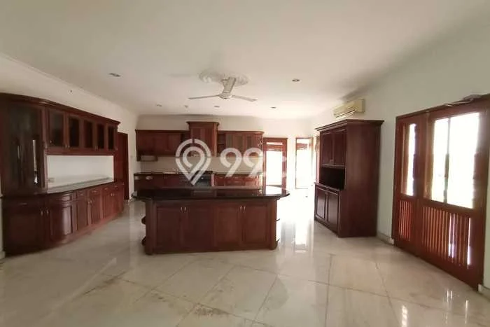 Dijual Rumah Luas Elegan Dengan View Eksklusif di Pondok Indah, Jakarta Selatan Dijual Rumah Luas Elegan Dengan View Eksklusif di Pondok Indah, Jakarta Selatan