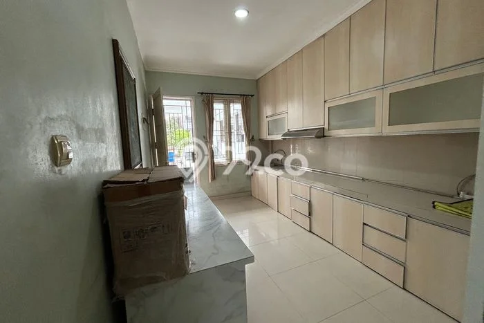 For Sale Rumah 4 Kamar Lokasi Strategis Bagus dan Strategis di Cibodas For Sale Rumah 4 Kamar Lokasi Strategis Bagus dan Strategis di Cibodas
