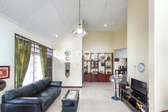 Dijual Hunian Mewah dengan Fasilitas Sekitar Lengkap di Pamulang, Tangerang Selatan Dijual Hunian Mewah dengan Fasilitas Sekitar Lengkap di Pamulang, Tangerang Selatan
