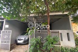 Bisa KPR! Rumah Strategis area Sawangan, Luas 78m² LB 36m² Bisa KPR! Rumah Strategis area Sawangan, Luas 78m² LB 36m²