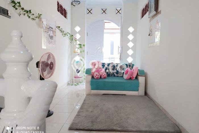 Rumah Luas Asri 4 KT Siap Pakai di Tanah Baru Bogor Rumah Luas Asri 4 KT Siap Pakai di Tanah Baru Bogor