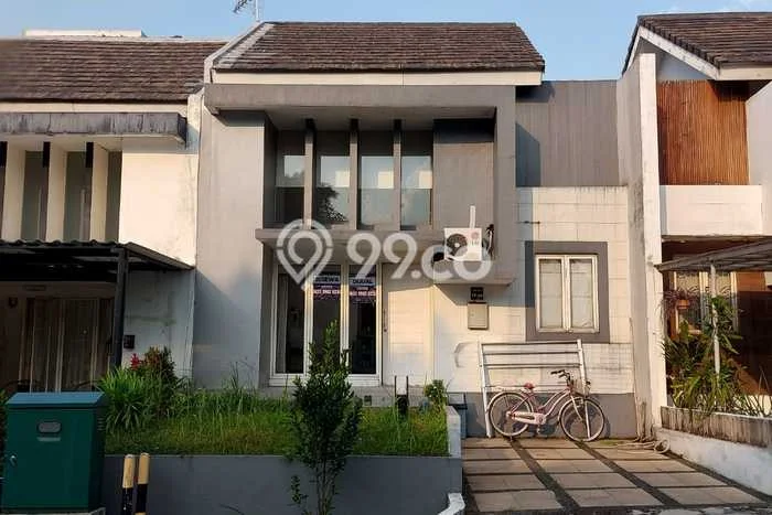 Disewakan! Rumah 3 Kamar Tidur &
2 Kamar Mandi di Rancamaya, Bogor Disewakan! Rumah 3 Kamar Tidur &
2 Kamar Mandi di Rancamaya, Bogor