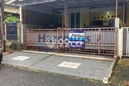 Dijual Hunian Rumah Terawat 3 Kamar di Tanah Sareal, Bogor Dijual Hunian Rumah Terawat 3 Kamar di Tanah Sareal, Bogor