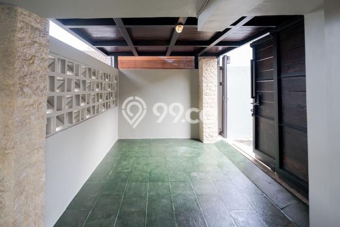 Vila Kawasan Kerobokan Kaja, Dimensi 125m², Lokasi Potensial untuk bisnis Vila Kawasan Kerobokan Kaja, Dimensi 125m², Lokasi Potensial untuk bisnis