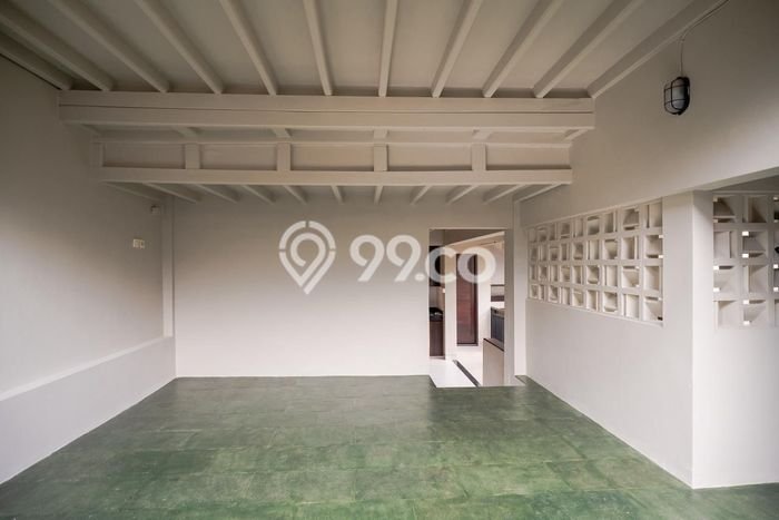 Vila Kawasan Kerobokan Kaja, Dimensi 125m², Lokasi Potensial untuk bisnis Vila Kawasan Kerobokan Kaja, Dimensi 125m², Lokasi Potensial untuk bisnis