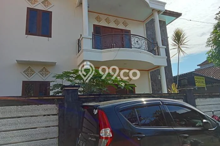 Rumah Modern 4 Kamar LT 235m2 di Renon Rumah Modern 4 Kamar LT 235m2 di Renon
