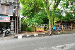 Tanah langka dan Komersial Jalan Utama Raya Canggu Tanah langka dan Komersial Jalan Utama Raya Canggu