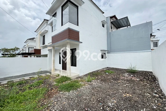 Disewakan Rumah Harga Terjangkau di Benoa Badung dengan 2 KT Disewakan Rumah Harga Terjangkau di Benoa Badung dengan 2 KT