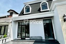 Rumah Elit Modern Tanpa Renovasi di BSD Foresta Tangerang Rumah Elit Modern Tanpa Renovasi di BSD Foresta Tangerang