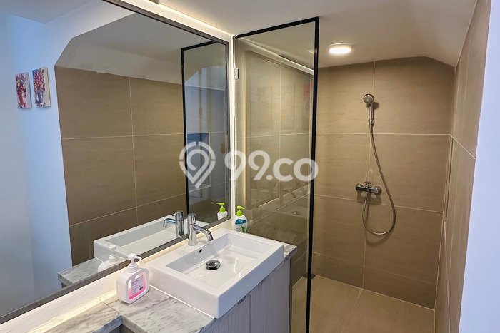 Jual Rumah Mewah Megah Dengan View Eksklusif di Alam Sutera, Tangerang Jual Rumah Mewah Megah Dengan View Eksklusif di Alam Sutera, Tangerang