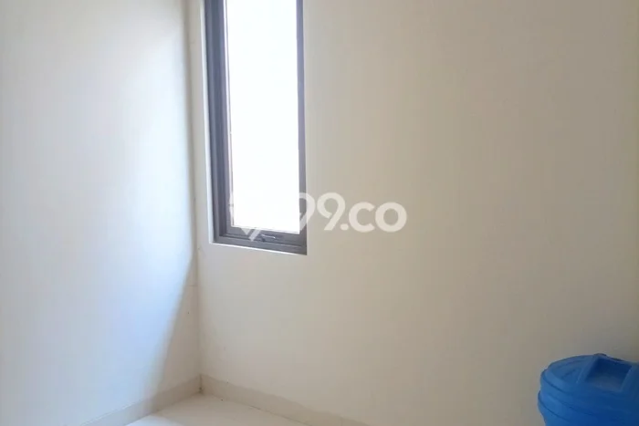 Rumah Kost untuk Dijual di BSD dengan 5 KT, 4 KM, Luas 147m2 Rumah Kost untuk Dijual di BSD dengan 5 KT, 4 KM, Luas 147m2
