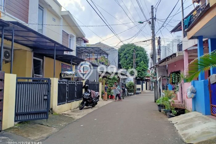 Jual Rumah Modern 9 KT di Cipinang, Jakarta Timur Jual Rumah Modern 9 KT di Cipinang, Jakarta Timur