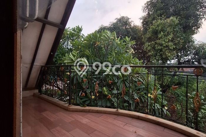 Rumah Modern 5 KT di Pekayon Bekasi Semi Furnished Rumah Modern 5 KT di Pekayon Bekasi Semi Furnished