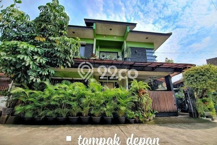 Dijual Hunian Rumah Terawat 5 Kamar di Pekayon, Bekasi Dijual Hunian Rumah Terawat 5 Kamar di Pekayon, Bekasi