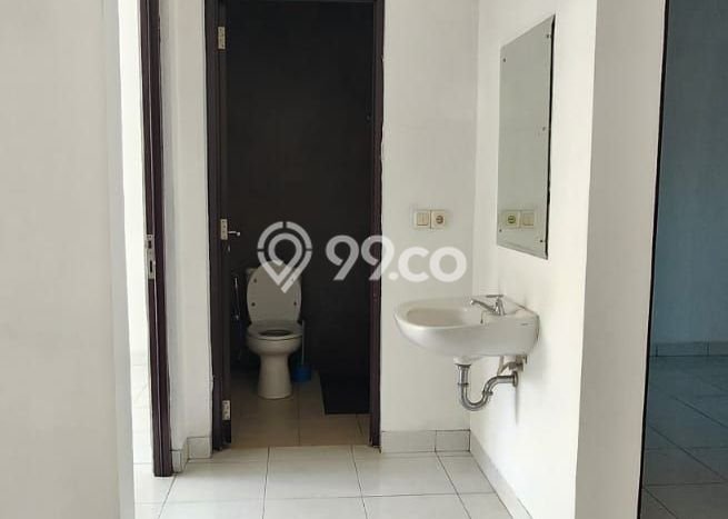 Rumah Nyaman di Legenda Wisata, 2 KT, Area Strategis, LT 90m² LB 50m² Rumah Nyaman di Legenda Wisata, 2 KT, Area Strategis, LT 90m² LB 50m²