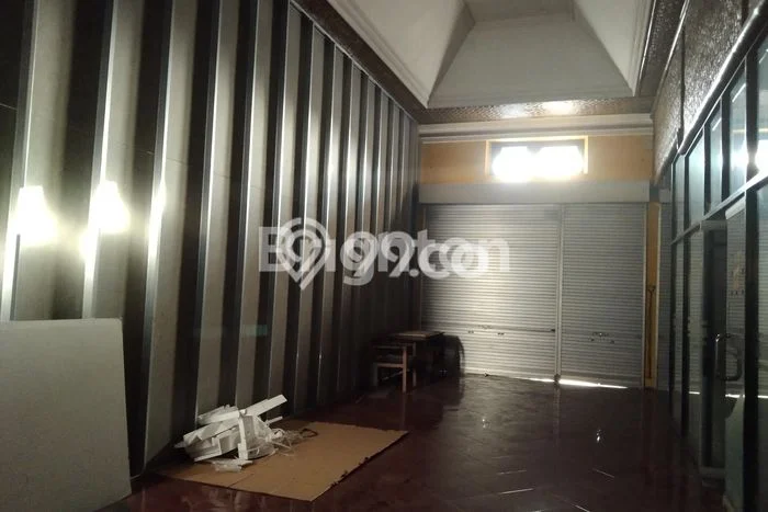 Ruko Kawasan Strategis Kawasan Godean, Luas 48m², Lokasi Strategis Ruko Kawasan Strategis Kawasan Godean, Luas 48m², Lokasi Strategis