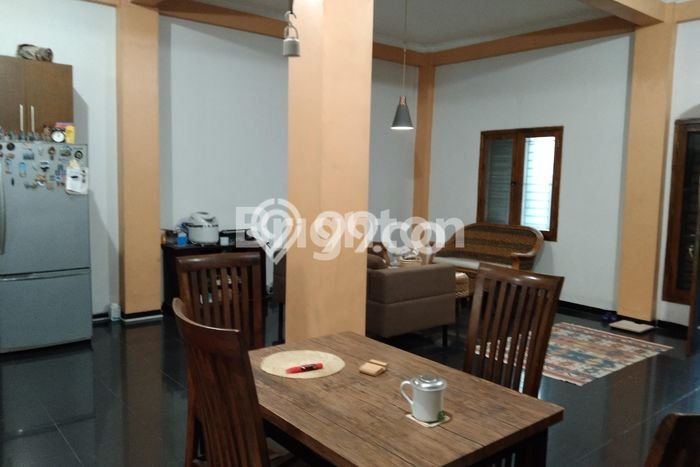 For Sale Rumah 5 Kamar Lokasi Strategis Bagus dan Strategis di Mantrijeron For Sale Rumah 5 Kamar Lokasi Strategis Bagus dan Strategis di Mantrijeron