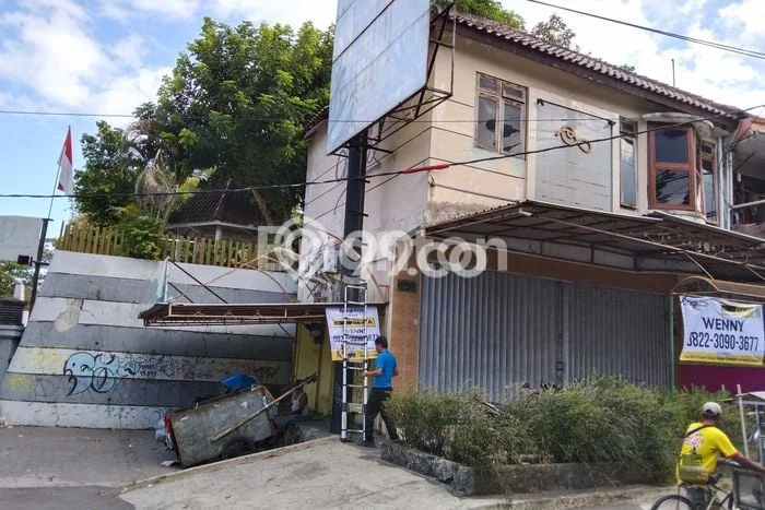 Ruko disewakan lokasi strategis Umbulharjo Yogyakarta 166m2 Ruko disewakan lokasi strategis Umbulharjo Yogyakarta 166m2