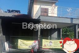 LOKASI PREMIUM! Rumah area Ngaglik, 2 KM, Area Tenang, LT 239m² LB 230m² LOKASI PREMIUM! Rumah area Ngaglik, 2 KM, Area Tenang, LT 239m² LB 230m²
