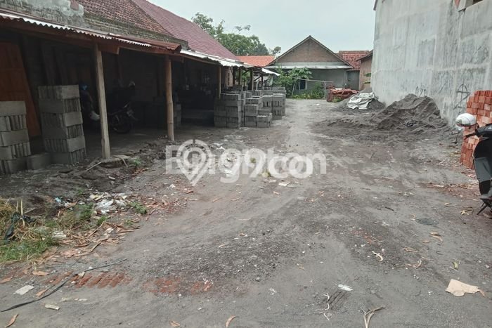 Tanah Premium di Godean, Luas 282m², Cocok untuk Investasi Tanah Premium di Godean, Luas 282m², Cocok untuk Investasi