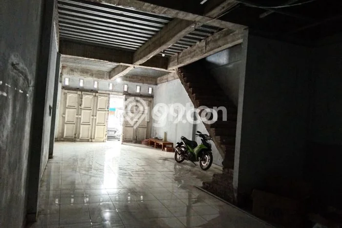FOR SALE! Ruko di Gamping Sleman, LT 120m2, LB 120m2 FOR SALE! Ruko di Gamping Sleman, LT 120m2, LB 120m2