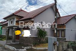 Rumah Modern 6 KT LT 254m2 di Condong Catur Rumah Modern 6 KT LT 254m2 di Condong Catur