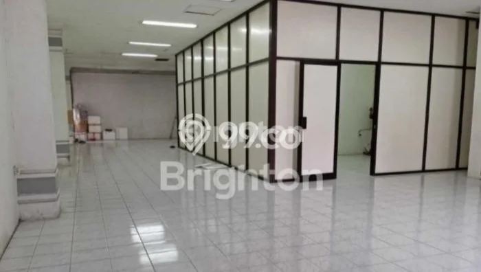 Ruko Lokasi Strategis di Jetis, Luas 200m2m², For Rent, Area Niaga Ruko Lokasi Strategis di Jetis, Luas 200m2m², For Rent, Area Niaga