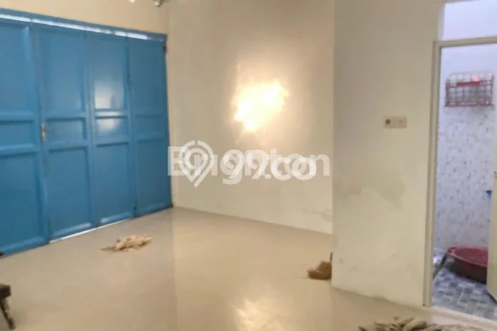 Ruko untuk disewa di Kraton punya LT 83m2 & LB 100m2 harga sewa kompetitif Ruko untuk disewa di Kraton punya LT 83m2 & LB 100m2 harga sewa kompetitif