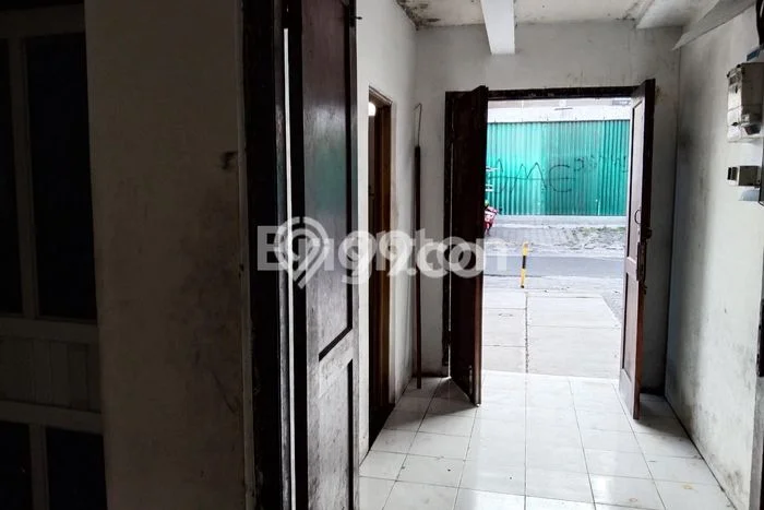 LOKASI PREMIUM! Ruko Area Komersial Kawasan Godean, Luas 192m², Siap Bisnis LOKASI PREMIUM! Ruko Area Komersial Kawasan Godean, Luas 192m², Siap Bisnis