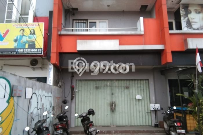 LOKASI PREMIUM! Ruko Kawasan Mlati, Luas 227m², Akses Utama LOKASI PREMIUM! Ruko Kawasan Mlati, Luas 227m², Akses Utama