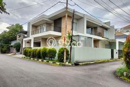 Rumah Luxury Modern Siap Huni di Turangga Bandung Rumah Luxury Modern Siap Huni di Turangga Bandung