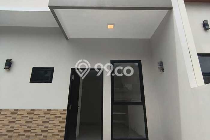 Rumah Luas Asri 3 KT Siap Huni di Green Lake City Jakarta Barat Rumah Luas Asri 3 KT Siap Huni di Green Lake City Jakarta Barat