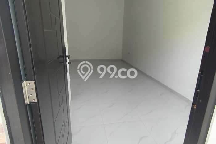 Rumah Luas Asri 3 KT Siap Huni di Green Lake City Jakarta Barat Rumah Luas Asri 3 KT Siap Huni di Green Lake City Jakarta Barat