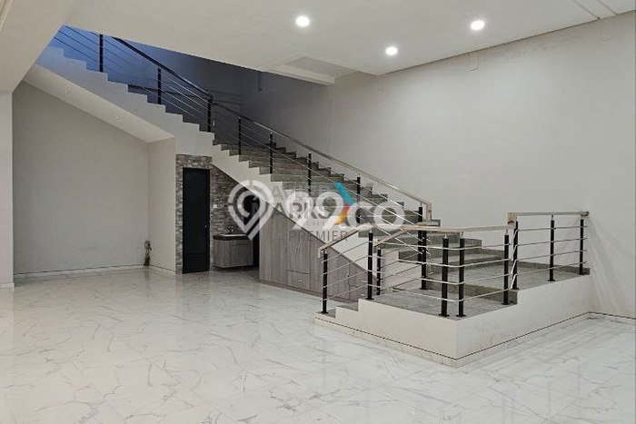 Komersial Dijual di Blimbing LT 675m2, LB 1050m2 Solusi Investasi Cerdas Komersial Dijual di Blimbing LT 675m2, LB 1050m2 Solusi Investasi Cerdas