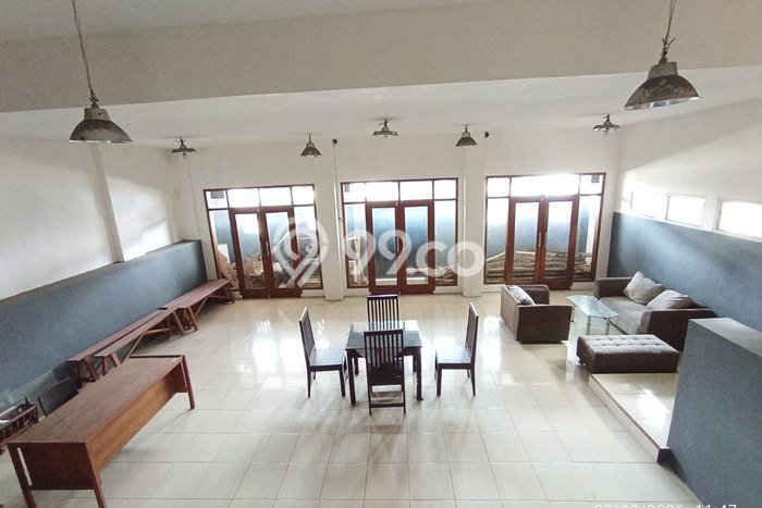 Rumah Elit Modern Siap Huni di Cemorokandang Malang Rumah Elit Modern Siap Huni di Cemorokandang Malang