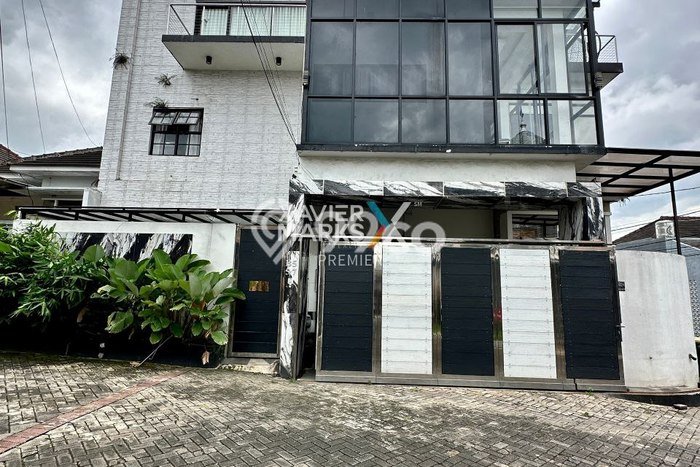 Dapatkan sekarang Vila di Karangploso, Area 285m2m², Dekat ke transportasi Dapatkan sekarang Vila di Karangploso, Area 285m2m², Dekat ke transportasi