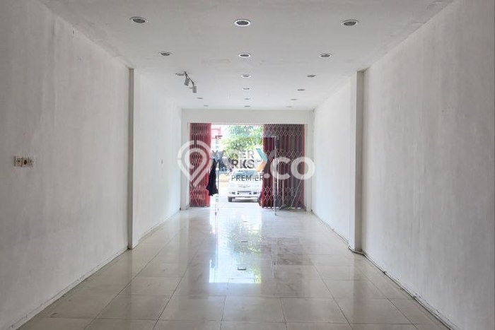 Ruko disewakan di Lowokwaru Malang dengan luas bangunan 240m2 Ruko disewakan di Lowokwaru Malang dengan luas bangunan 240m2
