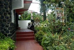 HUNIAN IMPIAN! Rumah di Wastukencana, 4 KM, Free Macet, Luas 1324m² Bangunan 380m² HUNIAN IMPIAN! Rumah di Wastukencana, 4 KM, Free Macet, Luas 1324m² Bangunan 380m²