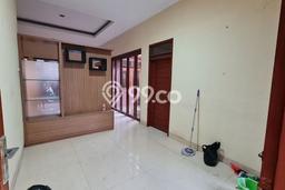 PENAWARAN EKSKLUSIF! Rumah di Batununggal, 3 KT, Lingkungan Elite, LT 180m² Bangunan 153m² PENAWARAN EKSKLUSIF! Rumah di Batununggal, 3 KT, Lingkungan Elite, LT 180m² Bangunan 153m²