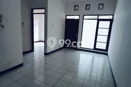 HARGA SPESIAL! Rumah di Taman Kopo Indah, Akses ke Pusat Kota, 3 KT, LT 135m² Bangunan 130m² HARGA SPESIAL! Rumah di Taman Kopo Indah, Akses ke Pusat Kota, 3 KT, LT 135m² Bangunan 130m²