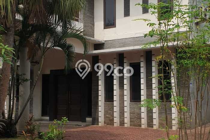 Ready to Use! Luxury House LT 600m2 Desain Elegan di Kemang Pratama Ready to Use! Luxury House LT 600m2 Desain Elegan di Kemang Pratama