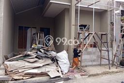 Rumah Strategis Minimalis Lb 115m2 di Ciracas, Jakarta Timur Rumah Strategis Minimalis Lb 115m2 di Ciracas, Jakarta Timur