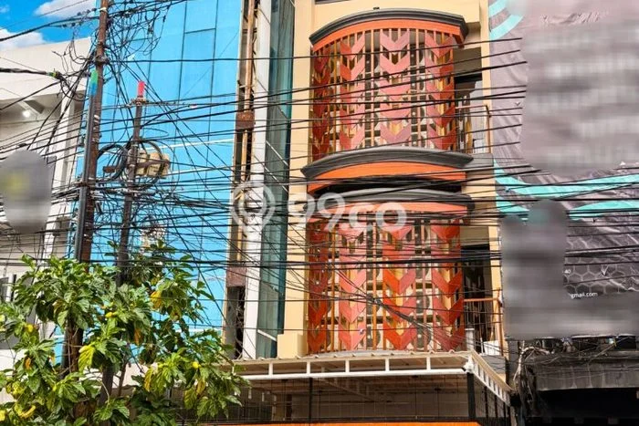 Komersial Dijual di Jakarta Barat LT 111m2 & LB 346m2 Lokasi Terbaik! Komersial Dijual di Jakarta Barat LT 111m2 & LB 346m2 Lokasi Terbaik!