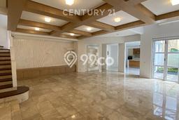 Sewa Rumah Strategis LT 412m2 / LB 450m2 di Pondok Indah, Jakarta Selatan Sewa Rumah Strategis LT 412m2 / LB 450m2 di Pondok Indah, Jakarta Selatan
