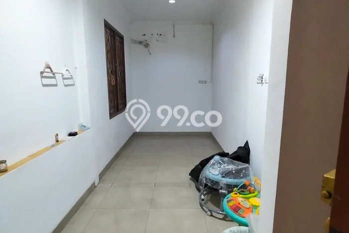 Rumah sewa siap huni 5 KT di Tanjung Duren, Jakarta Barat Rumah sewa siap huni 5 KT di Tanjung Duren, Jakarta Barat