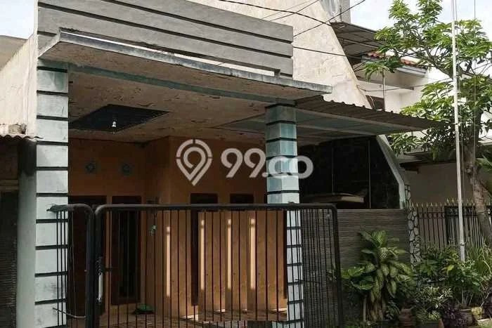 For Sale Rumah 3 Kamar Lokasi Ideal Nyaman dan Strategis di Waru For Sale Rumah 3 Kamar Lokasi Ideal Nyaman dan Strategis di Waru