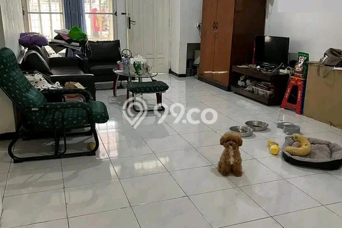 Dijual Cepat Rumah Favorit Siap Huni LB 122m2 di Rungkut, Surabaya Dijual Cepat Rumah Favorit Siap Huni LB 122m2 di Rungkut, Surabaya