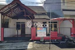 Sewa Rumah Harga Terjangkau di Nginden Surabaya Punya 4 Kamar Tidur Sewa Rumah Harga Terjangkau di Nginden Surabaya Punya 4 Kamar Tidur