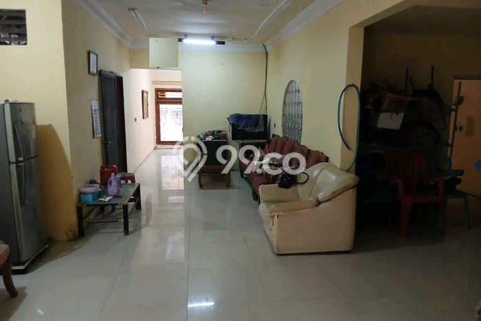 Lokasi strategis! Rumah siap pakai dikontrakkan di Waru LB 230m2 Lokasi strategis! Rumah siap pakai dikontrakkan di Waru LB 230m2